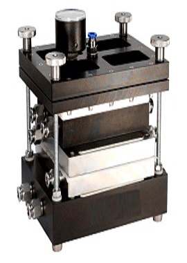 Air-pressed test cell for PEM fuel cell research